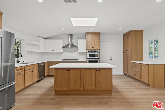 Photo - 3647 Grand View Blvd