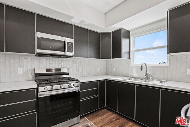 Photo - 1830 Selby Ave Unit ph2