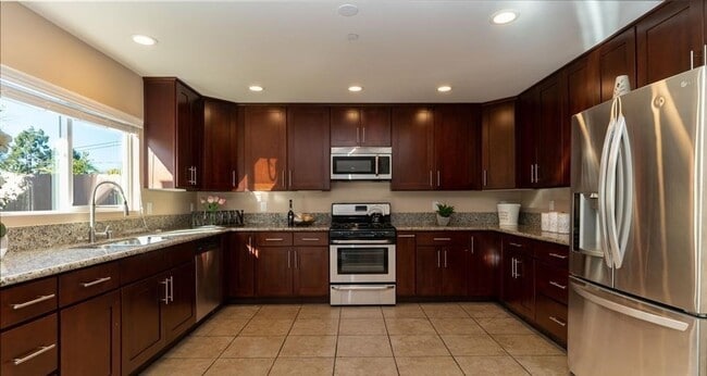 Photo - Imperial Beach -  Beautiful 4 bedrooms and...