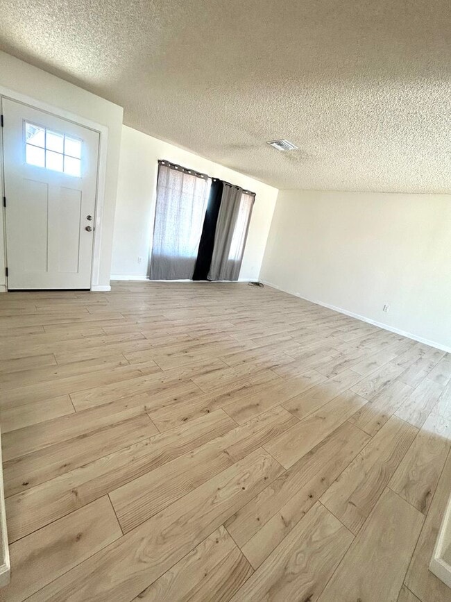 Photo - Newly Renovated 2 Bedroom in a Quiet Neighborhood