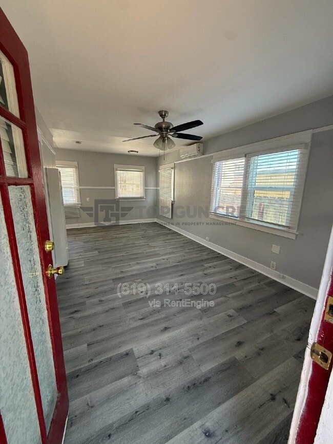 Photo - 3741-47 Bancroft St Unit 3747