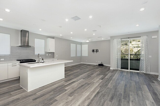 Photo - Stunning & Spacious - 3BD/2.5BA Townhome - Resort Style Living! Smart Home! Roof Deck w/ Expansiv...