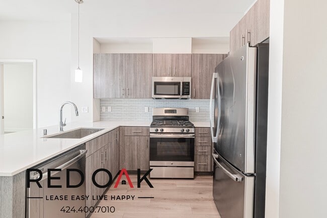 Photo - 1331 W 7th St Unit 709