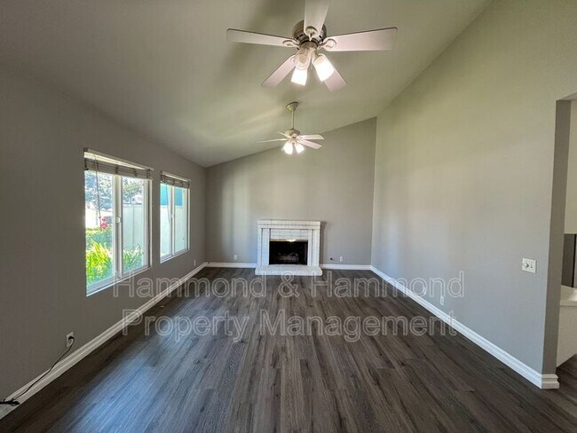 Photo - 5716 Bloomfield St