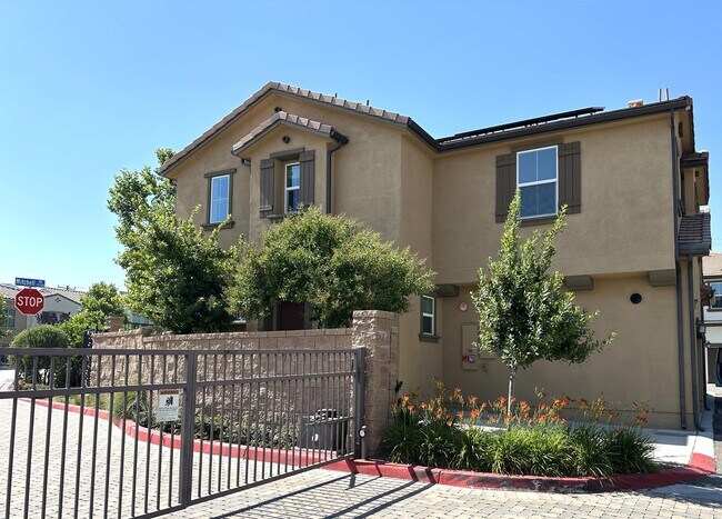 Photo - 35789 Breckyn Ln Townhome