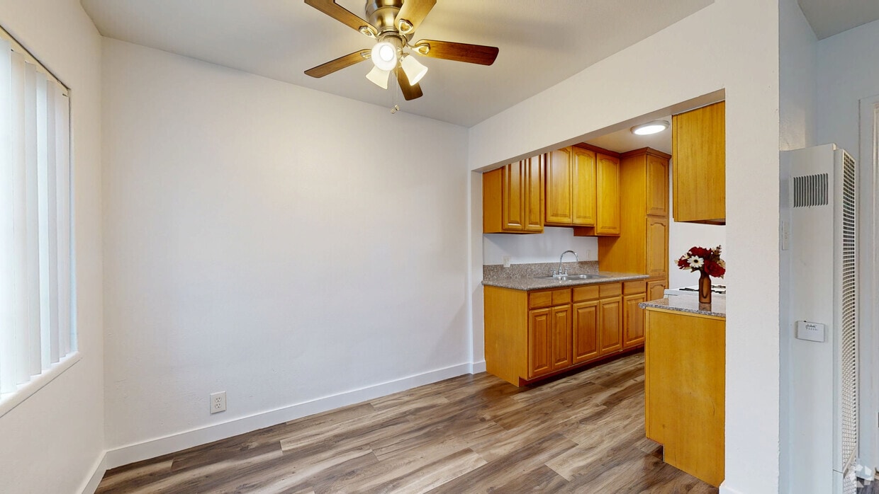 3D Tour - 12621 Glenshire Rd, 12618 Lakewood Blvd