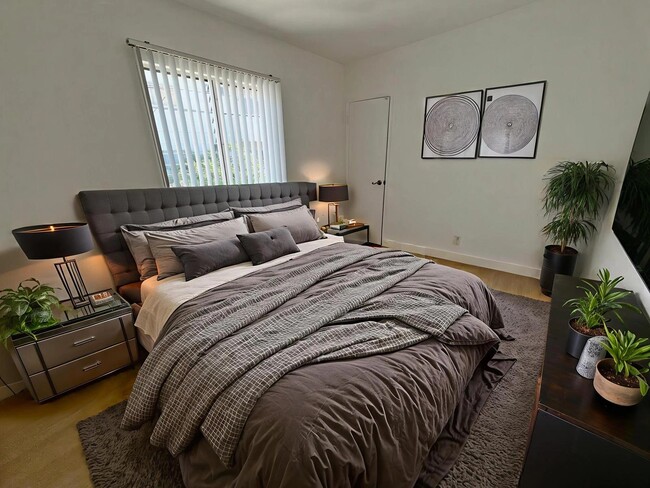 Photo - 3630 Westwood Blvd Unit 19