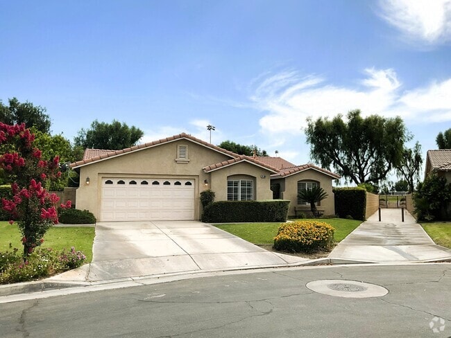 Building Photo - 79269 Paseo Del Rey Rental