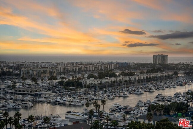 Photo - 13700 Marina Pointe Dr Unit 1911