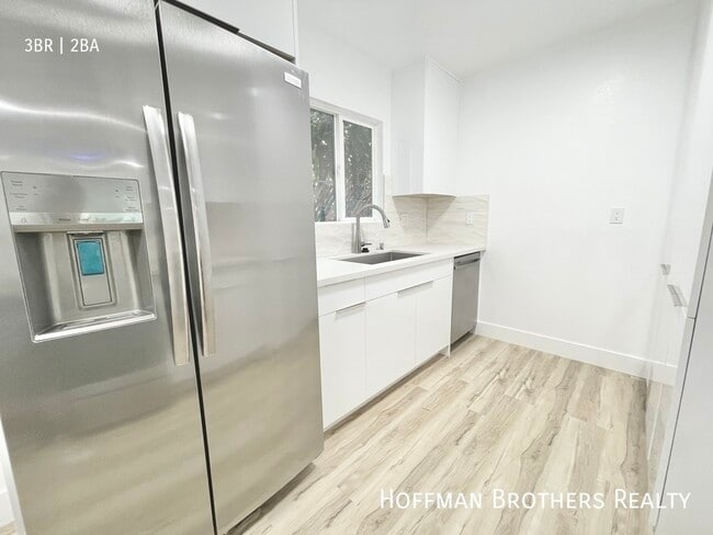 Photo - 634 Flower Ave Unit 2