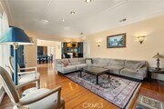 Photo - 233 S Swall Dr House