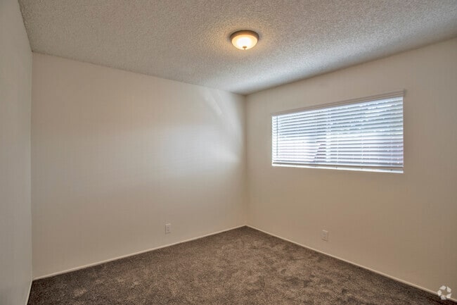 2 BR, 1 BA - 860 SF - Windsong Villas