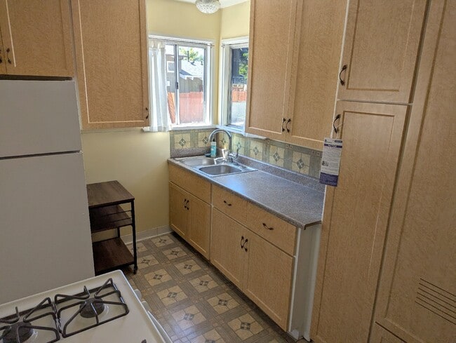 Photo - 3351 Caroline Ave Unit 2