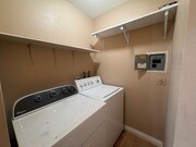 Photo - Spacious 3-Bedroom Townhome in Beautiful O...