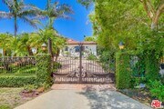 Photo - 114 S Layton Dr House