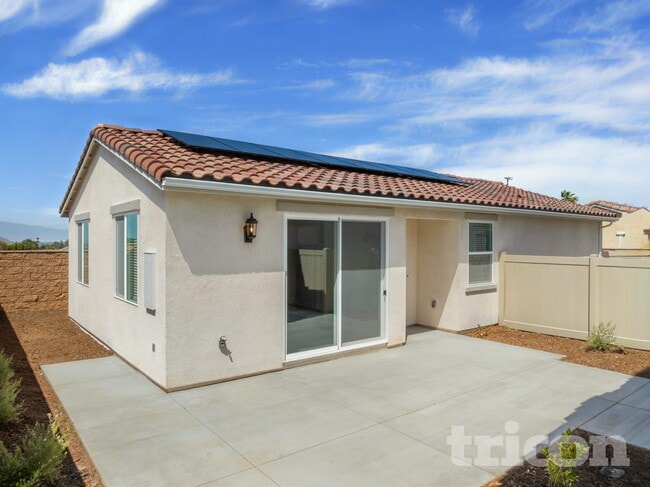 Photo - 619 Citron St