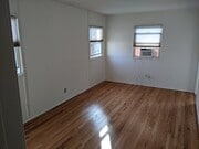 Photo - 1546 Rendall Pl