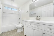 Photo - 400 W 109th St