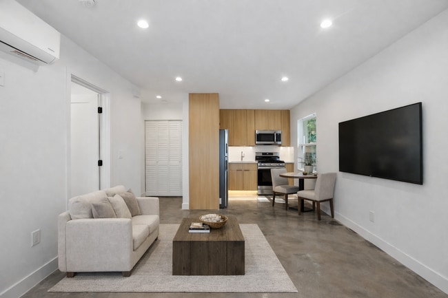 Living room - 7314 Fallbrook Ave