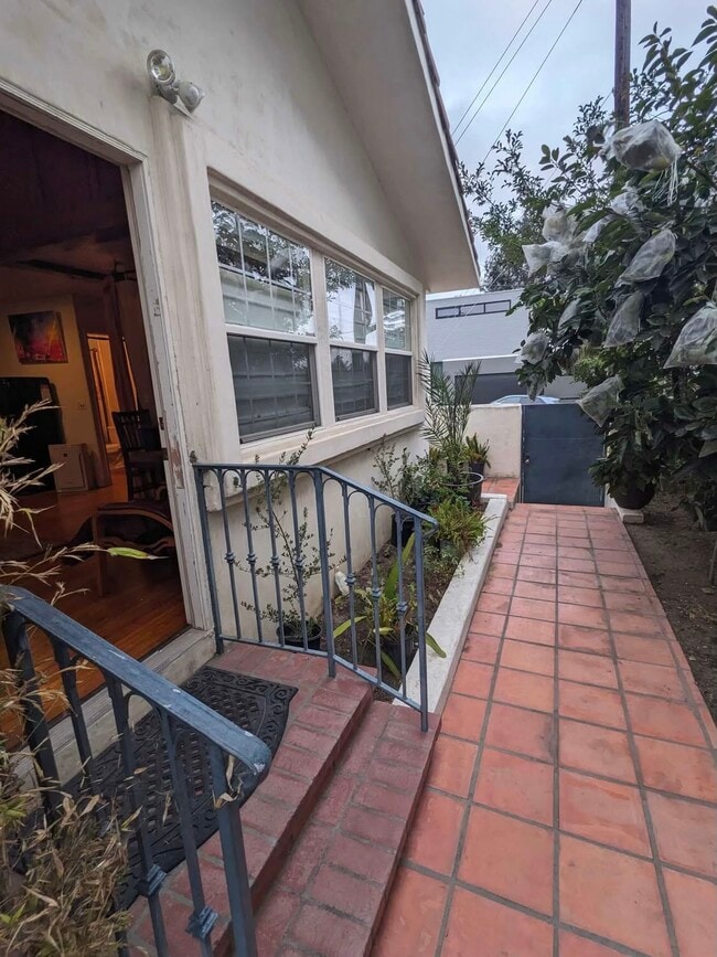 Photo - 12621 Victoria Ave