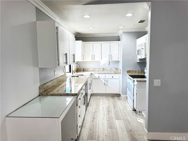 Photo - 7735 Moordale Cir Unit 246