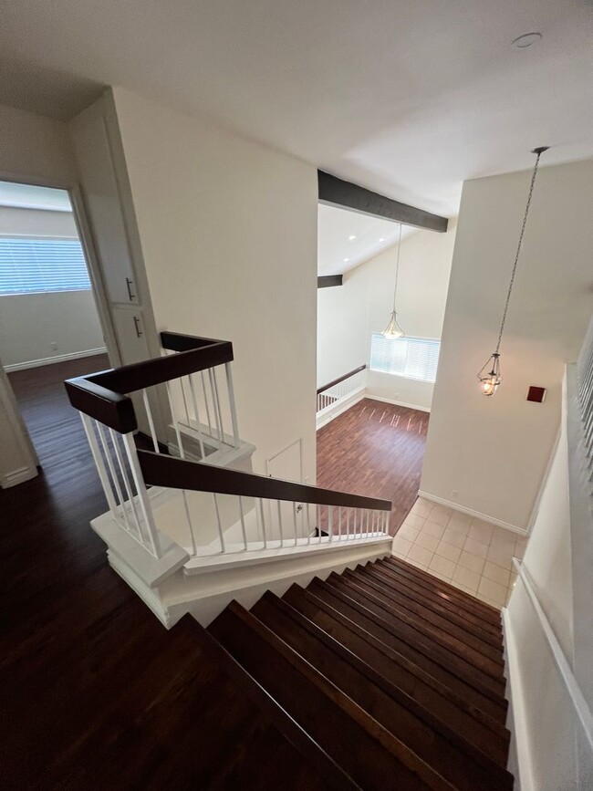 Photo - Camarillo - Four bedroom, 2.5 bathroom, plus loft