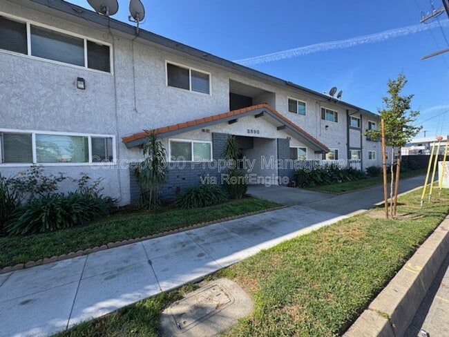 Building Photo - 2890 E Artesia Blvd Unit Apt 33