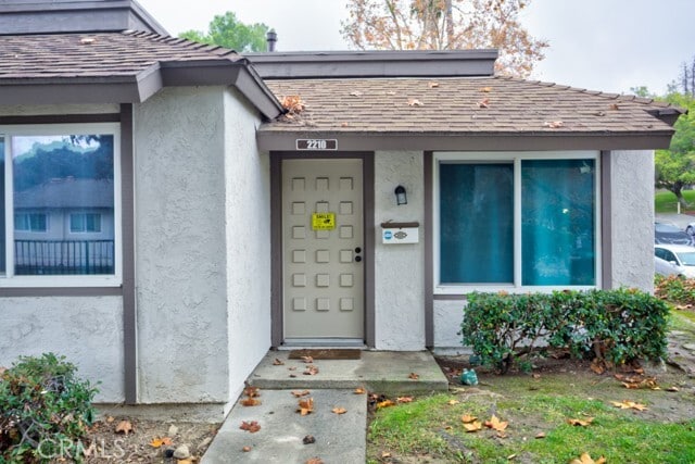 Building Photo - 2210 Shady Hills Dr