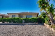Photo - 250 Gloxina St