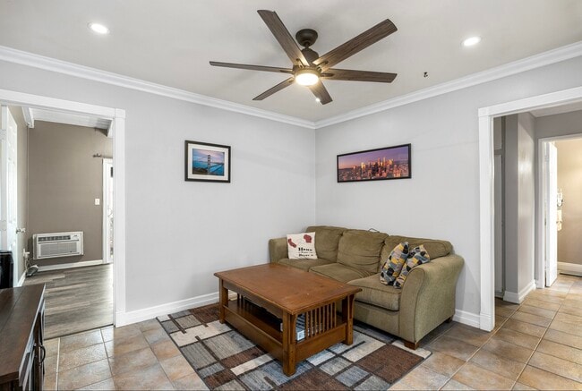 Photo - 1000 W MacArthur Blvd Unit 28