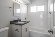 1BR, 1BA - 700SF - Bathroom - La Pat Courtyard Apartments