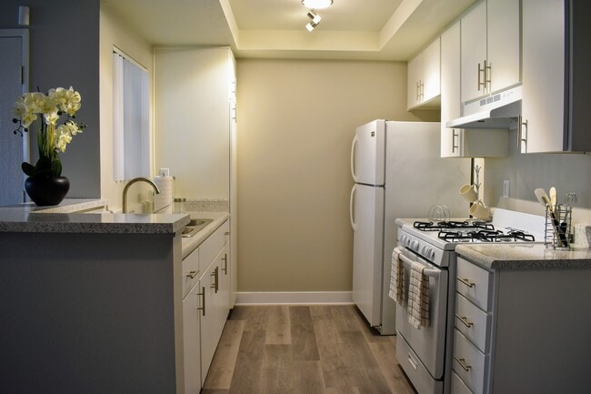 Photo - Tuscany Apartments