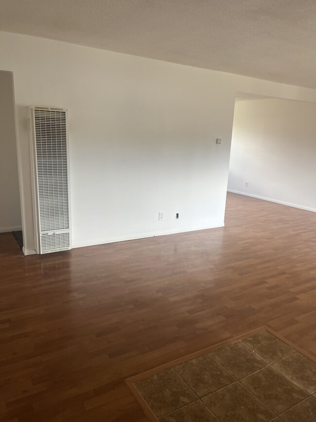 Photo - 2409 Curtis Ave