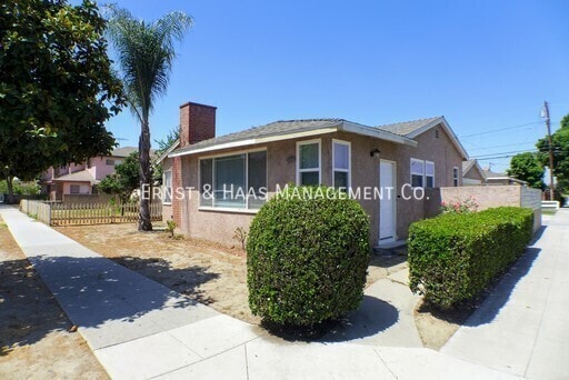 Photo - 486 E 60th St