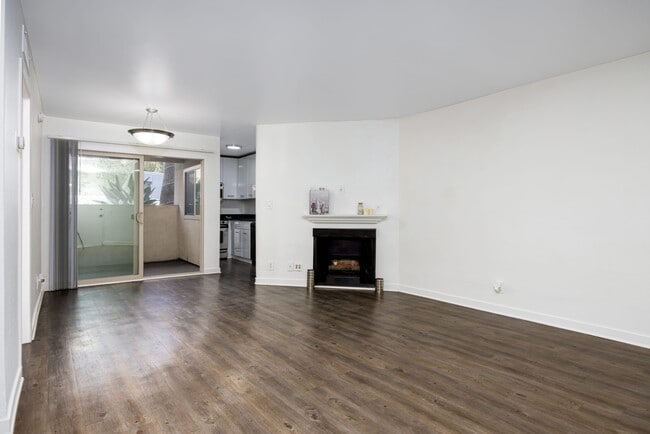 Photo - Franklin Plaza