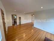 Photo - Beautiful Home On Corner Lot With Large Ba...