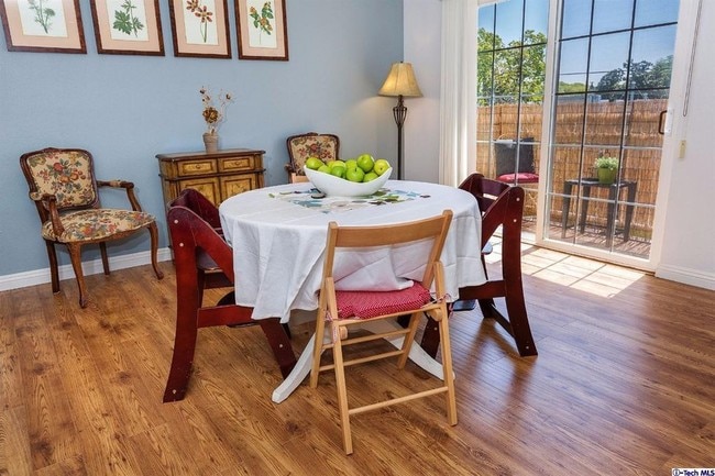Photo - 530 W Stocker St Unit 306