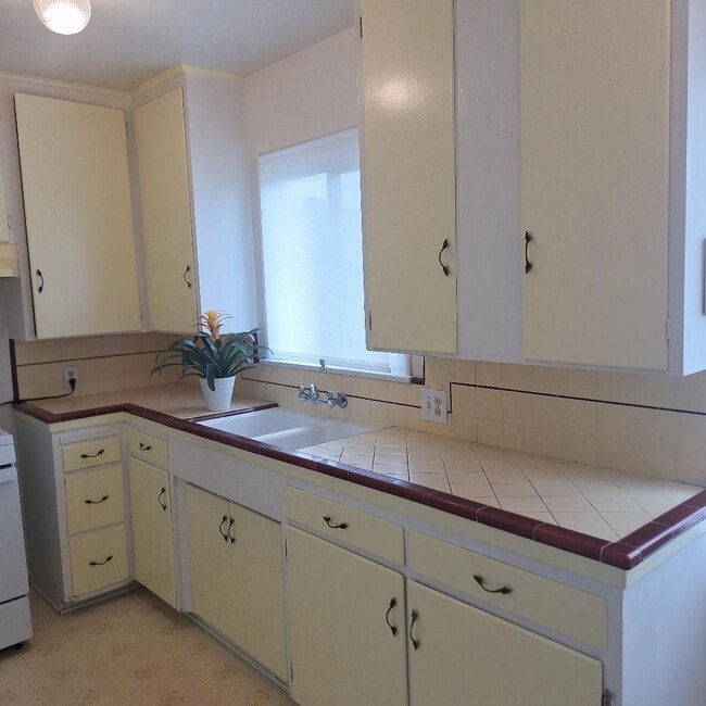 Photo - 420 N Alameda Ave Unit 420