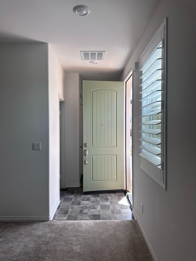 Photo - 30272 Truckee Cir