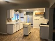 In unit laundry - 4778 Aragon Dr House