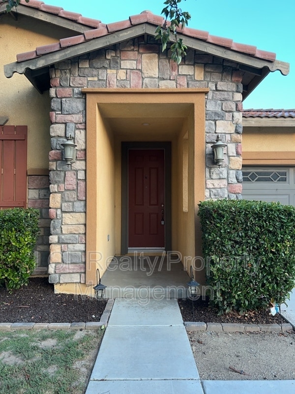 Photo - 30364 Skipstone Way