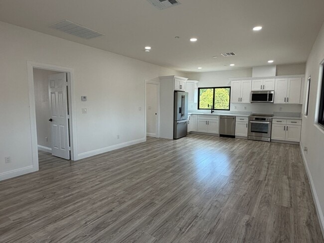 Photo - 4463 Gilchrist Dr