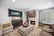 Photo - 3 bed 2 bath move-in ready unit. House