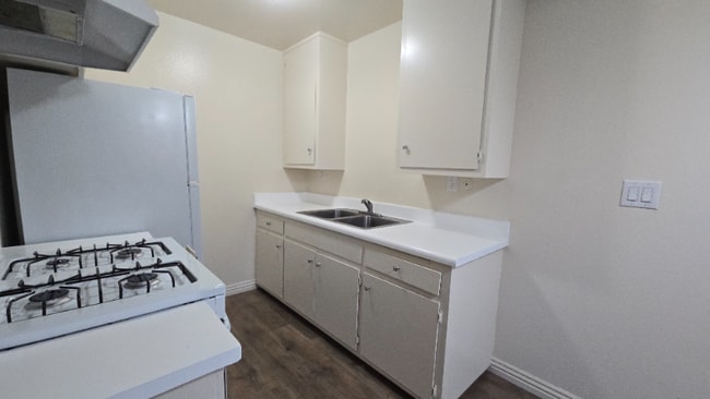 Photo - 530 N Wilson Ave Unit 2