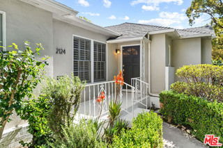 Building Photo - 2124 Hillsboro Ave