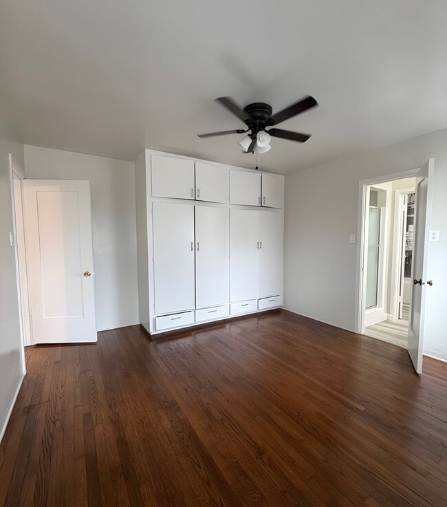 Photo - 231-233 W. 81st St. Unit 231