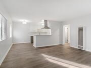 Photo - 1121 Daisy Ave Unit 06