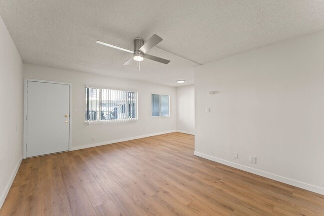 Photo - 3205 W 60th St Unit 13