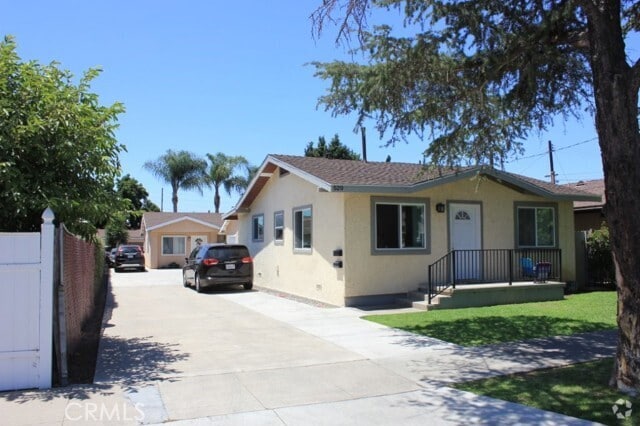 Building Photo - 520 N Parker St Rental