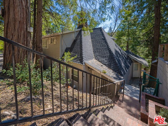 Photo - 233 Corona Cir